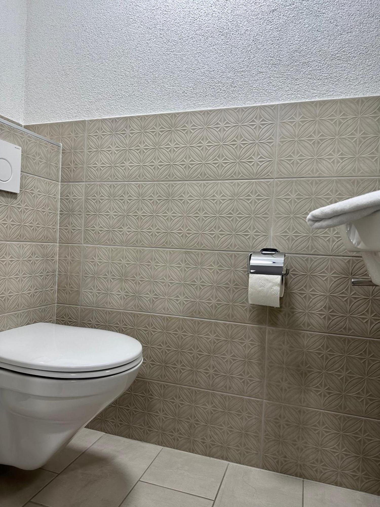 Welcome Hotel - Hellbuehl Self-Check-In Zewnętrze zdjęcie